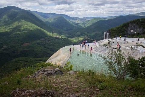 Tour privado a Hierve el Agua, cata de mezcal y textiles — photo 3