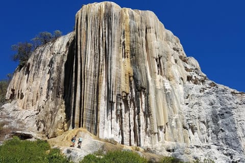 Tour privado a Hierve el Agua, cata de mezcal y textiles — photo 6