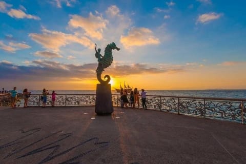 Tour nocturno por la ciudad de Puerto Vallarta — photo 1