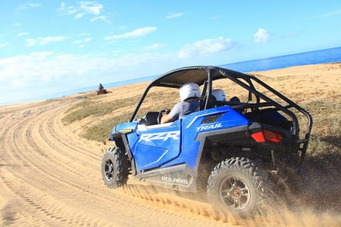 Aventure en UTV sur la plage avec balade gratuite à dos de chameau et à cheval — photo 3