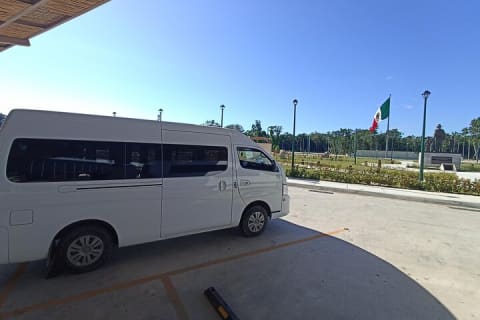 Tulum Private Airport Transport One way Arrival to Tulum Dowtown — photo 5