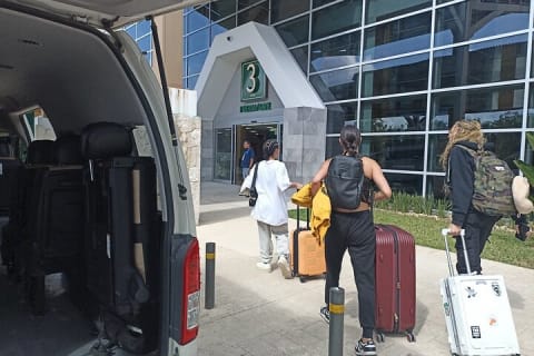 Tulum Private Airport Transport One way Arrival to Tulum Dowtown — photo 6