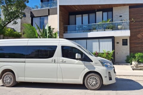 Tulum Private Airport Transport One way Arrival to Tulum Dowtown — photo 9