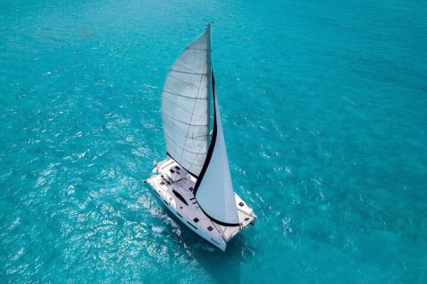 Half-Day Luxury Sailing in Puerto Morelos with Open Bar — photo 4