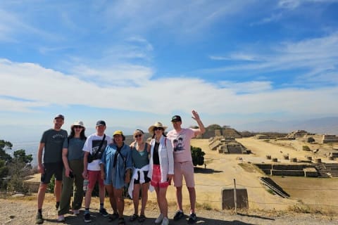 Morning Tour to Monte Alban without Traps for Tourists — photo 4