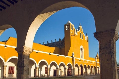 Chichén Itzá, baño en cenote y Pueblo Mágico de Izamal con comida buffet — photo 7