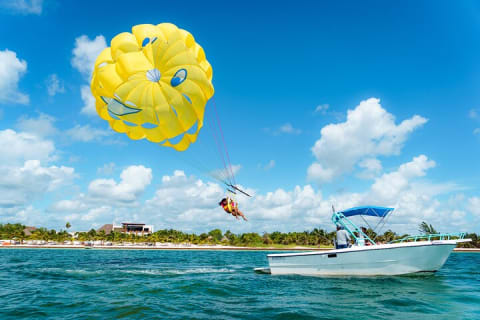 Cuatrimoto con lancha rápida, moto acuática o parasailing — photo 11