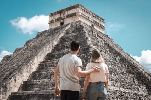 Private Chichen Itza Early Morning Archaeological Tour — photo 1