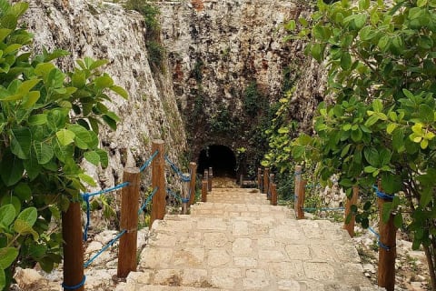 Explora Valladolid y los cenotes Suytun, Oxman y Dzonot — photo 15