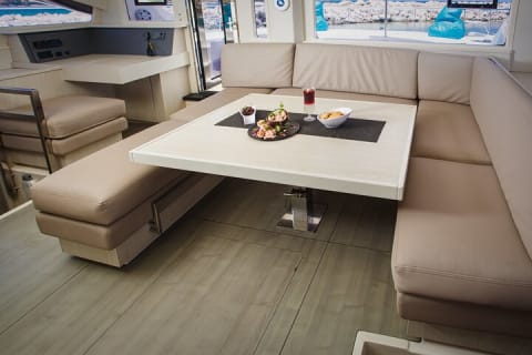 Private 3-Hour Romantic Yacht Dinner – Tulum 51' Leopard — photo 12