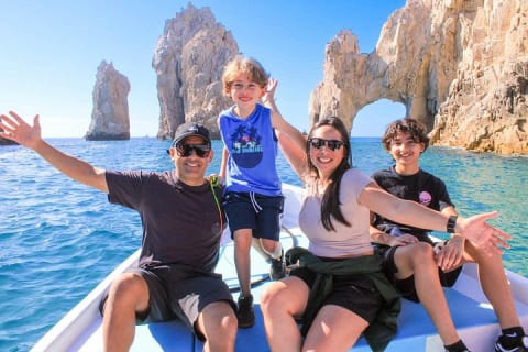 Paseo en bote con fondo de cristal por Cabo San Lucas hasta el famoso Arco — photo 2