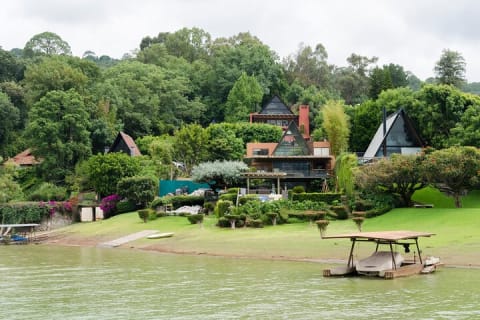 From Mexico City: Valle de Bravo & Butterfly Sanctuary — photo 6
