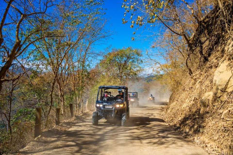 Aventura en la selva en RZR todoterreno — photo 3