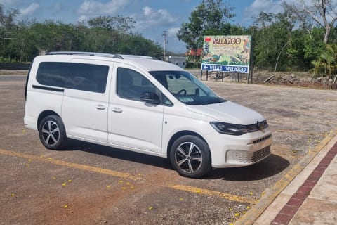 One way private transfer Bahia Principe area — photo 1