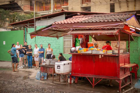 Visite gastronomique nocturne Taco Adventure avec Vallarta Food Tours — photo 9