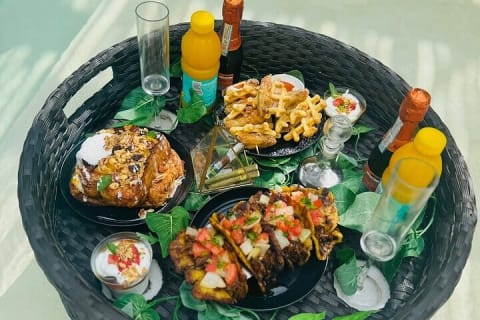 Floating Brunch Experience in Tulum — photo 11