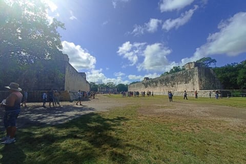 Private Tour to Chichen Itza and Mayan Cenote Swimming — photo 10