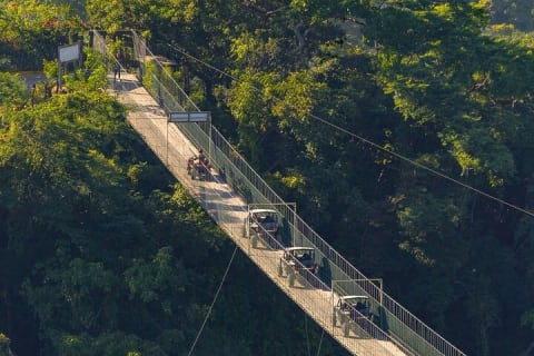 Cruza en RZR o ATV el puente colgante más largo + cascada — photo 7