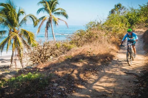 SINGLETRACK MOUNTAIN BIKE - Guided through the jungle — photo 15