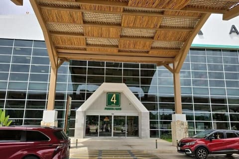 Transfer from Hotel and Airbnb to Tulum Airport — photo 1