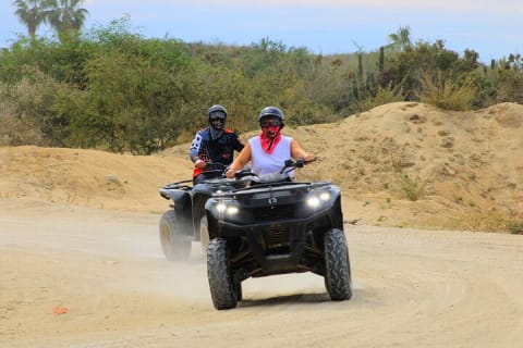 Tour en ATV por la playa y el desierto de Migriño, Cabo, con degustación de tequila — photo 5