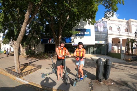 Mérida en trottinette électrique : Paseo de Montejo et parc La Plancha — photo 7