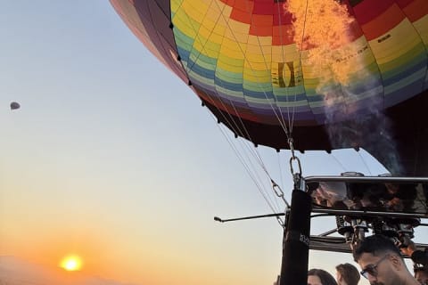 Balloon flight plus breakfast in cave with transportation — photo 7