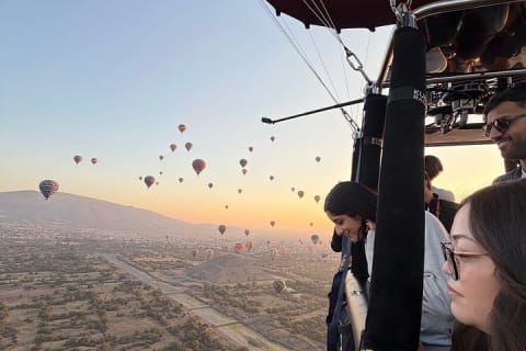 Balloon flight plus breakfast in cave with transportation — photo 9