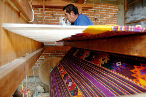 Hierve el Agua 2.5 hours, Mitla, Tule, Rugs and Mezcal for a Day — photo 15