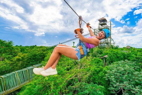Cenote Jungle Adventure with Zipline circuit, transport & snacks — photo 13