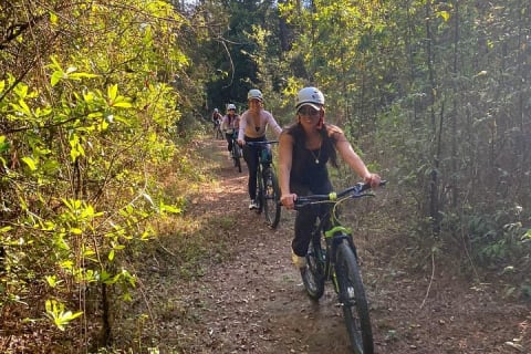 Aventura en bicicleta de montaña en Valle de Bravo con guía local — photo 1