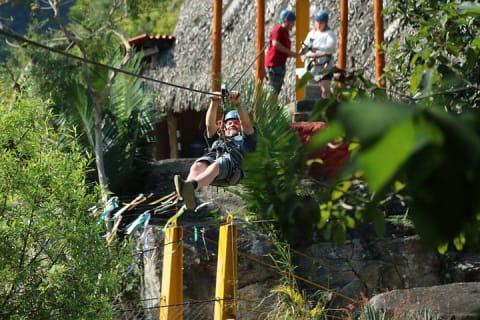 Zipline in the Jungle with Adrenaline and Views — photo 4