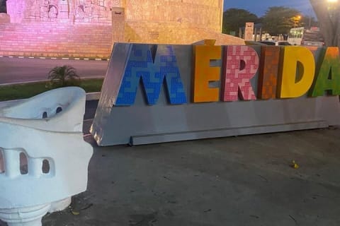 Mérida: Evening Food and History Tour with Local Guide — photo 2