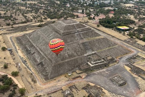 Vuelo en globo en Teotihuacán con transporte privado y visita a las pirámides — photo 5