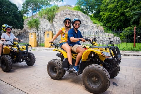 Visite privée de la ville magique d'Izamal en quads — photo 1