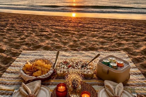 Sunset Hike & Beach Picnic — photo 1