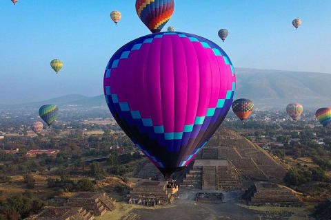 Balloon Flight + Breakfast in a cave + Pick up CDMX + Pyramids — photo 1