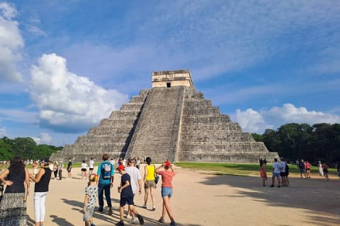Chichen Itza full day Lunch and cenote tickets included — photo 2