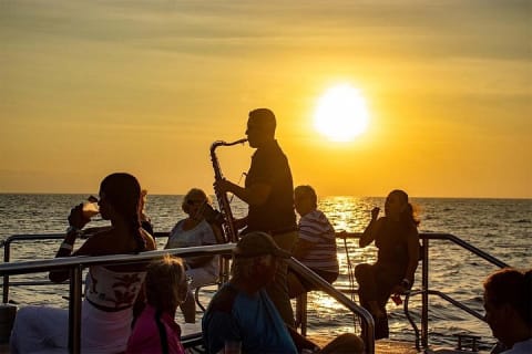 Puerto Vallarta Sunset Catamaran with Open Bar & Saxophone — photo 2