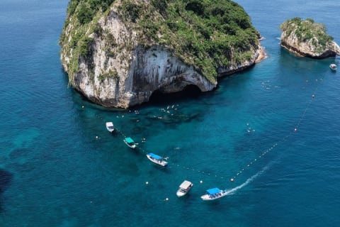 Snorkel y paseo épico en barco al santuario de Los Arcos — photo 2