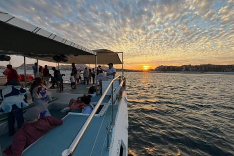 Sunset Cruise with Unlimited Drinks and Snacks. Cabo San Lucas — photo 6