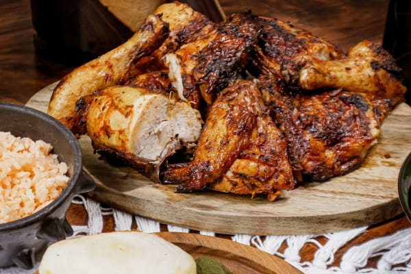 Pollos y costillas chavero