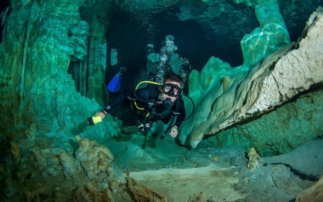 2 tanks Cenote Diving Adventure in Tulum for Certified Divers photo 2