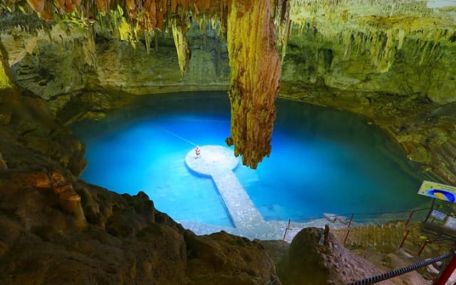 Private transfer for 5 hours (go dinner,cenotes, shopping and more) photo 4