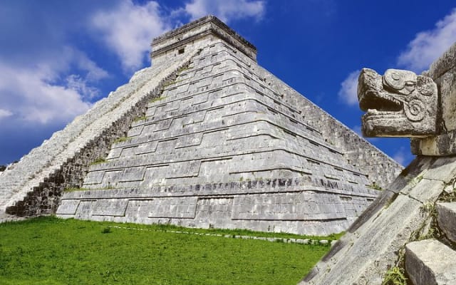 Chichen Itza Cenote Ik Kil and Coba Small Group photo 3