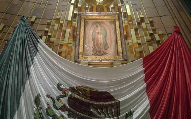 Excursion d'une journée à Teotihuacan, au sanctuaire de Guadalupe et à Tlatelolco avec déjeuner photo 12
