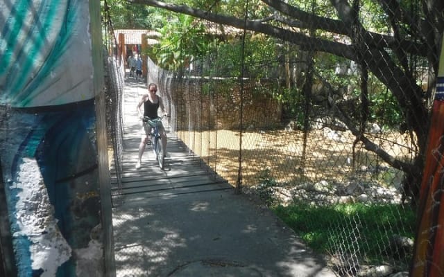 Private Tour in El Malecon Boardwalk Bike Ride photo 2