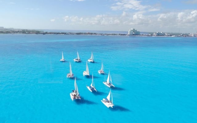 Enjoy an amazing day in Isla Mujeres with snorkeling food, drinks photo 2