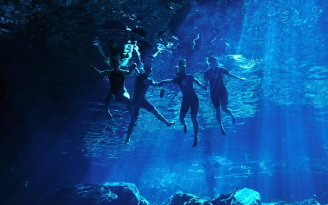 4 best spots in Cancún 1day! CHICHÉN ITZÁ, 2CENOTES, PINK LAKE photo 3