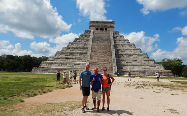 Chichen Itza - Cenote - Valladolid photo 4